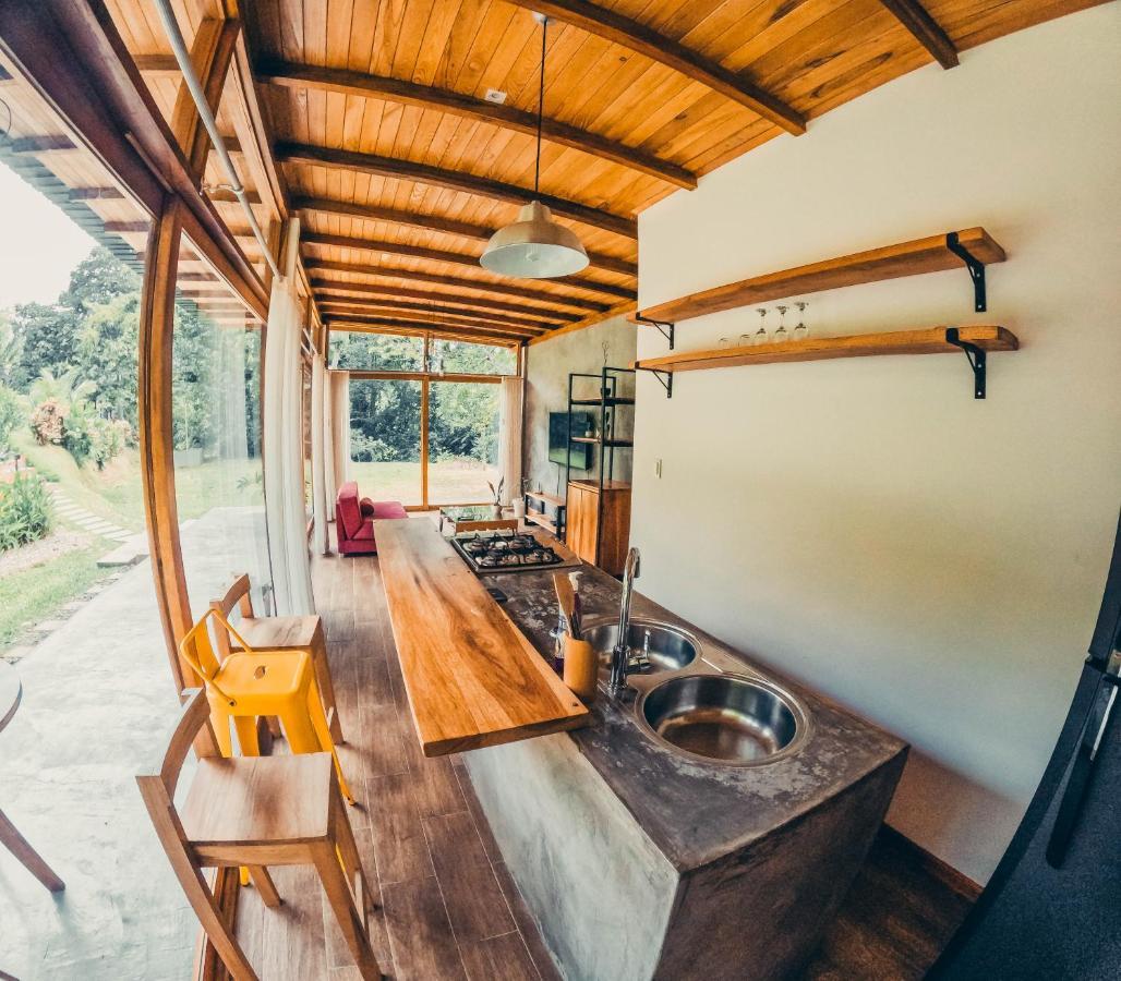 Tagua Lodge テナ エクステリア 写真